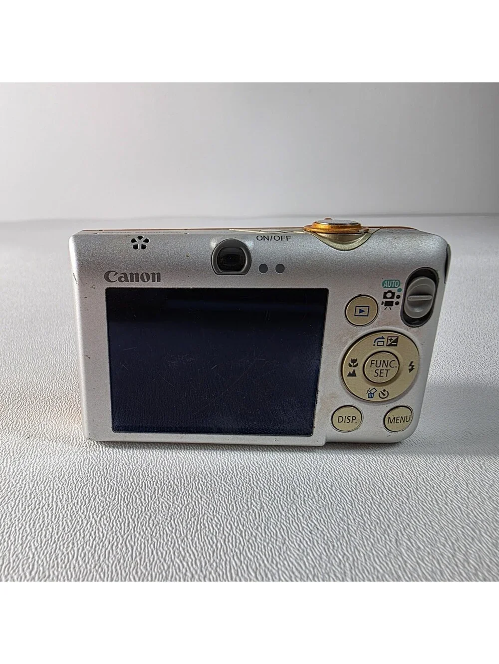 Canon PowerShot SD1200 IS 10.0 MP Compact Digital Camera No Battery Lens Error